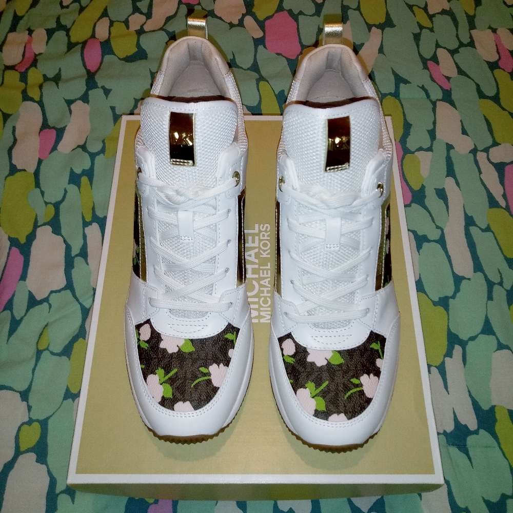 Michael Kors Georgie Trainer Sneakers - Picture 12 of 16